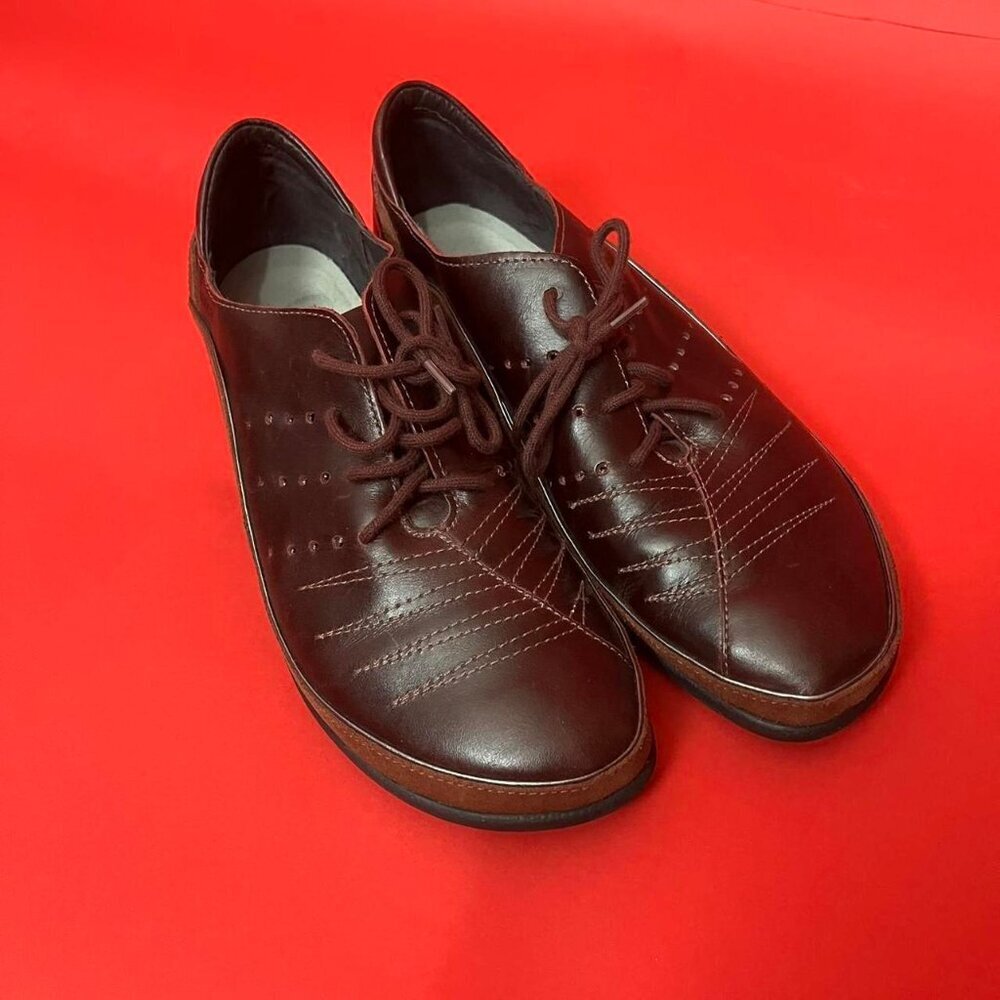 Naot / Brown runners resembling bowling shoes​​